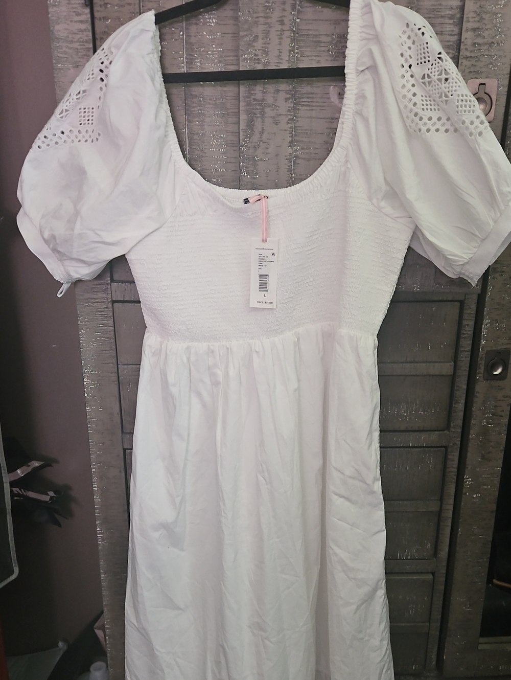 Vineyard Vines White Puff Sleeve Eyelet Dress Size Large. Retail 188.00